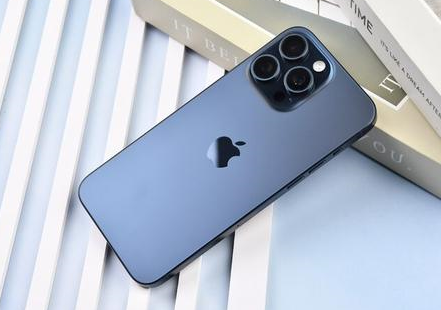 焦作苹果维修点分享iPhone 15 Pro Max屏幕更换全新实操风险 